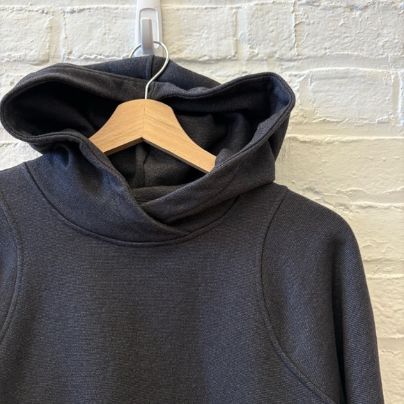 Lululemon || Loungeful Cropped Hoodie Sweatshirt Spark Black Gray 4 - Picture 2 of 7